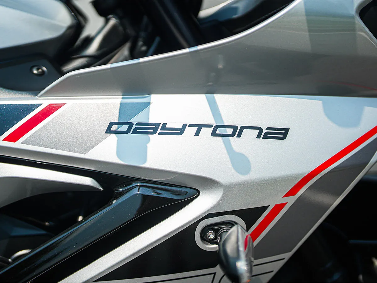 2026 Triumph Daytona 660 photo 1
