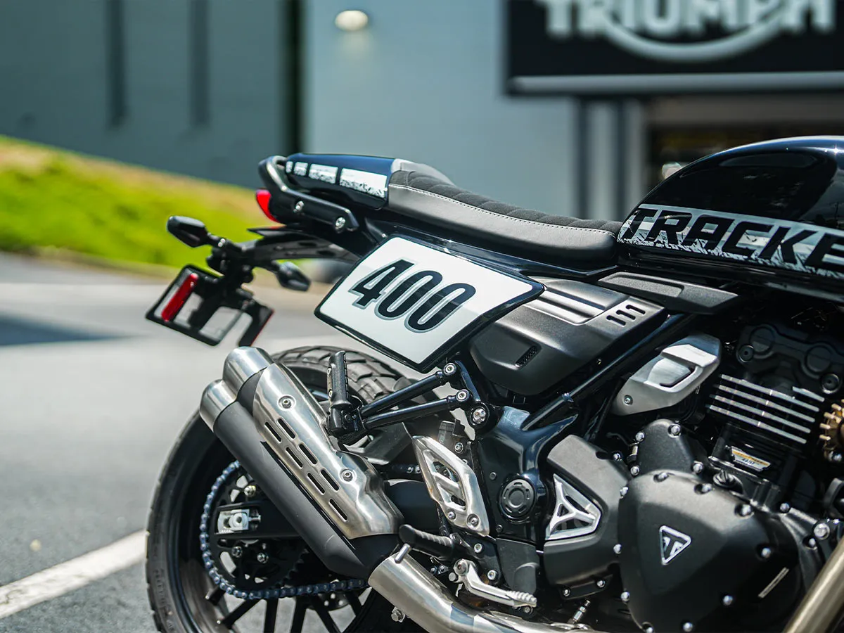 2026 Triumph Tracker 400 photo 2