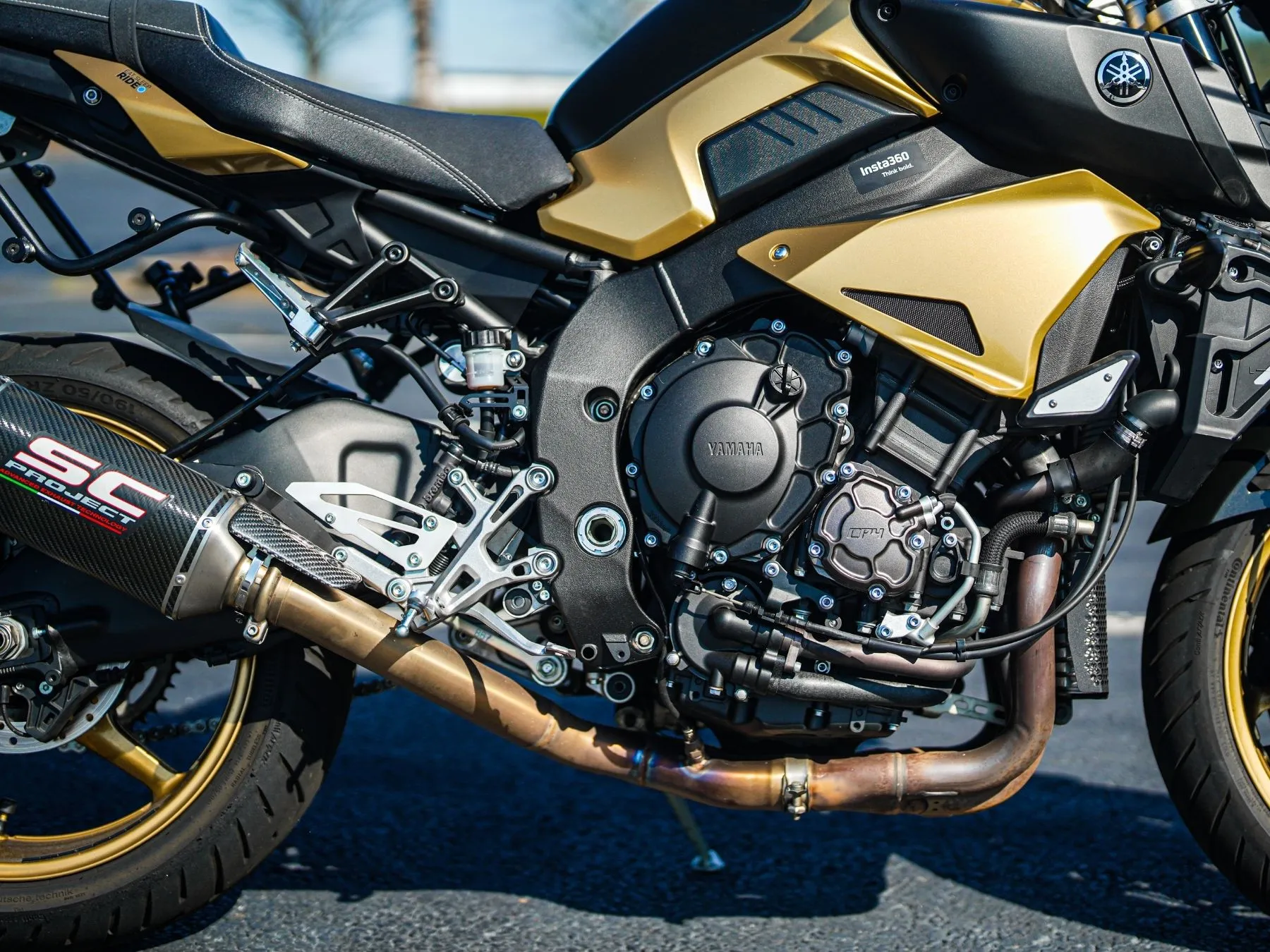 2019 Yamaha MT-10 photo 2