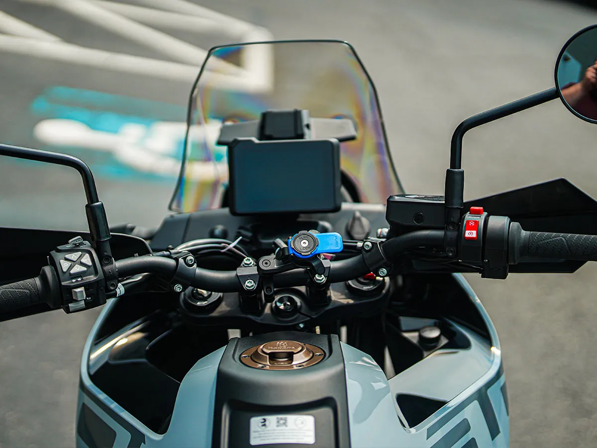 2025 Husqvarna Norden 901 photo 4