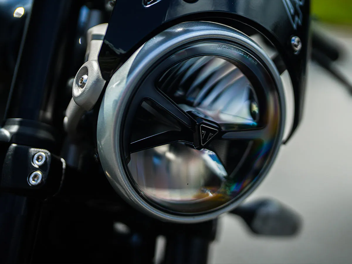 2026 Triumph Tracker 400 photo 5