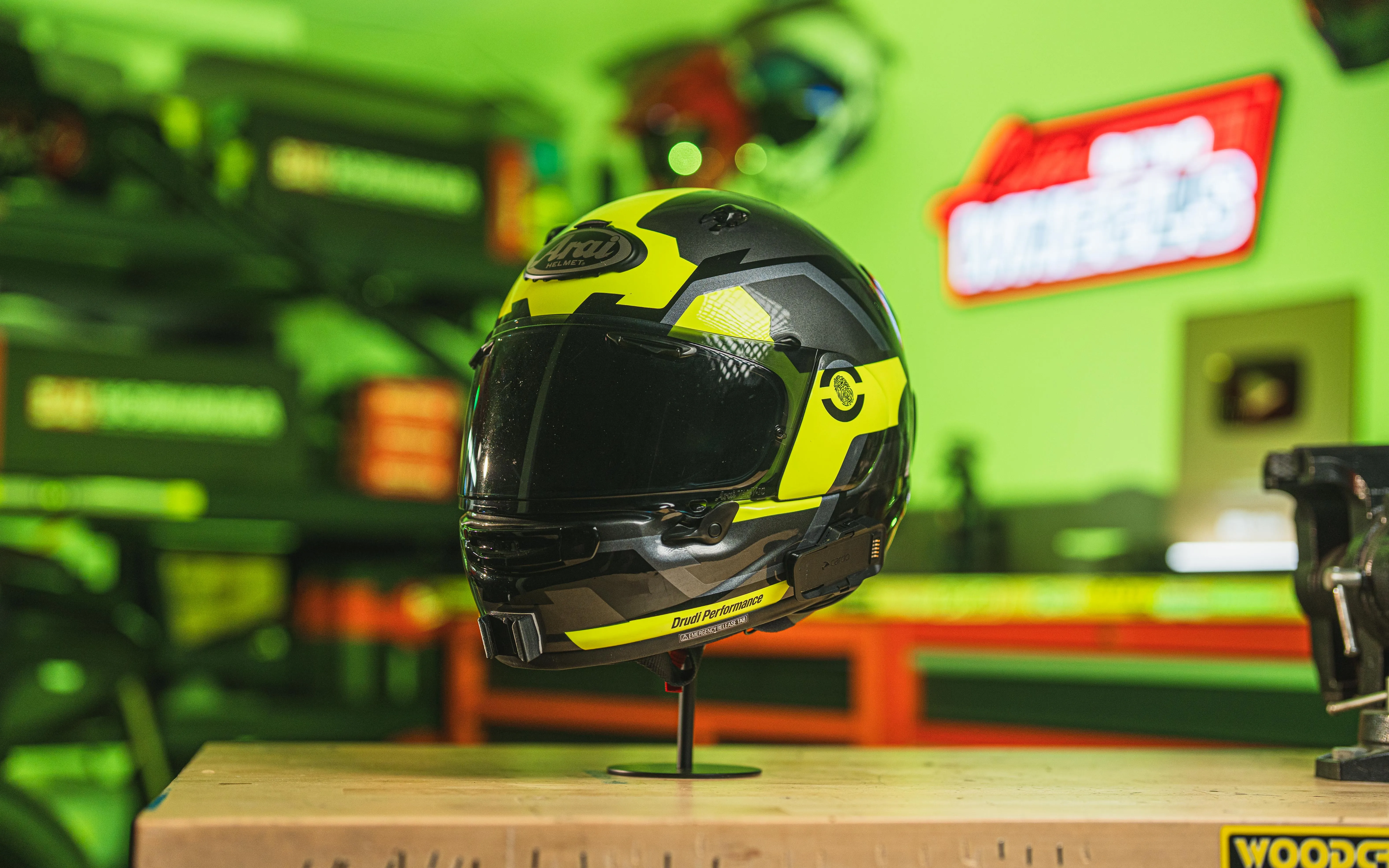 Arai Contour-X hero