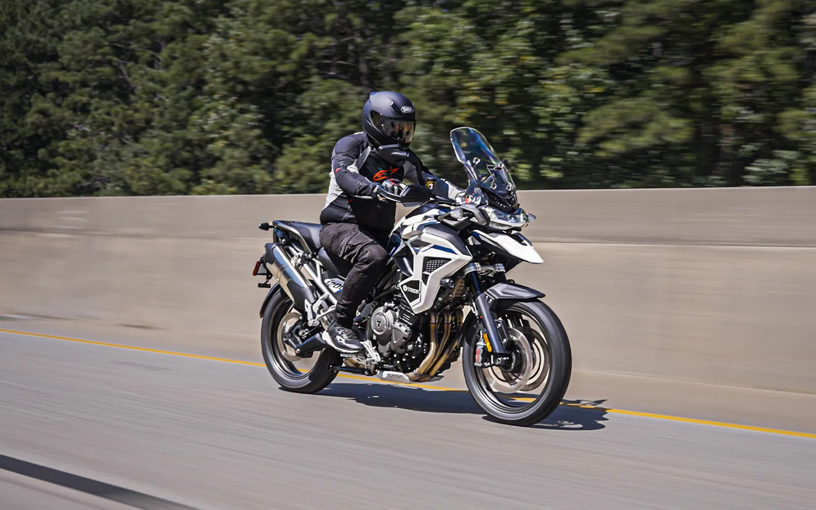 2026 Triumph Tiger 1200 Alpine Edition hero